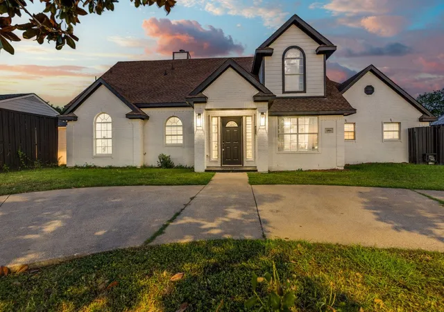 Photo 2 of Single family home for sale at 3304 Inwood Rd, Dallas, TX 75235 | MLS# 21253745 | Listing updated on 2026-09-04