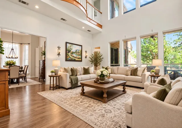 Photo 2 of Single family home for sale at 5205 Vicksburg Dr, Arlington, TX 76017 | MLS# 21247164 | Listing updated on 2026-10-01