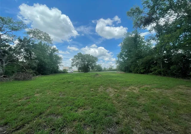 Photo 3 of Land for sale at 1127 W End St, Terrell, TX 75160 | MLS# 21256465 | Listing updated on 2026-07-26