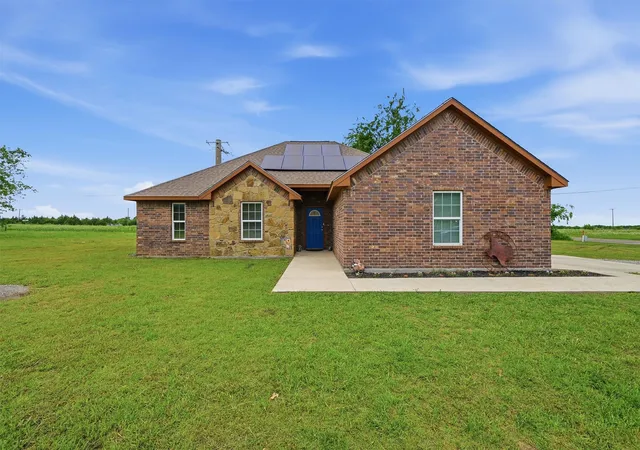 Photo 1 of Single family home for sale at 508 Simpson Dr, Sherman, TX 75092 | MLS# 21255807 | Listing updated on 2026-08-25