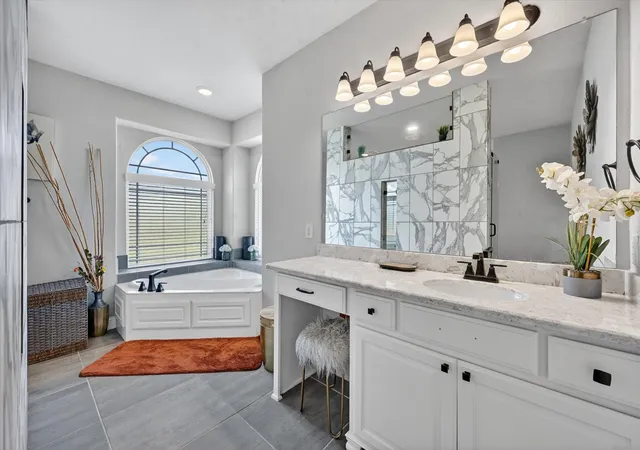 Photo 3 of Single family home for sale at 1400 Hodge St, Mc Kinney, TX 75071 | MLS# 21256498 | Listing updated on 2026-08-26