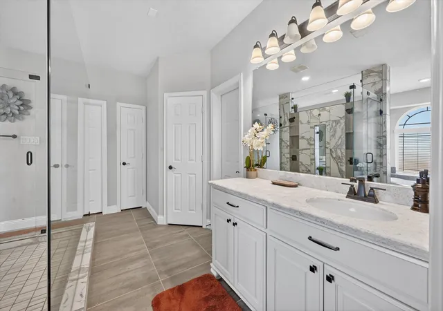Photo 3 of Single family home for sale at 1400 Hodge St, Mc Kinney, TX 75071 | MLS# 21256498 | Listing updated on 2026-08-26