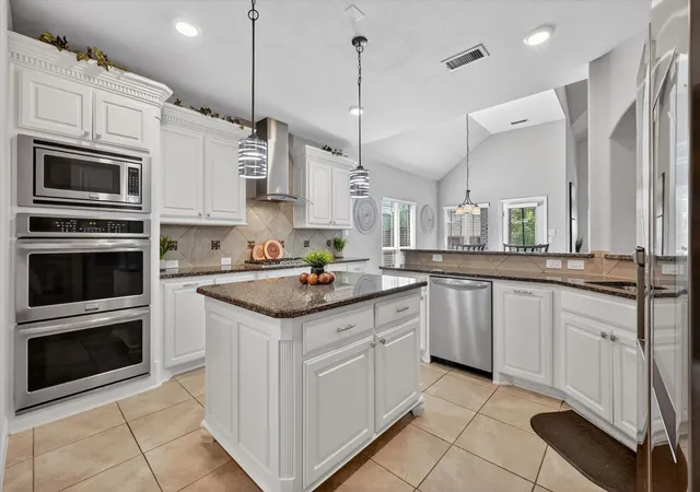 Photo 4 of Single family home for sale at 1400 Hodge St, Mc Kinney, TX 75071 | MLS# 21256498 | Listing updated on 2026-08-26