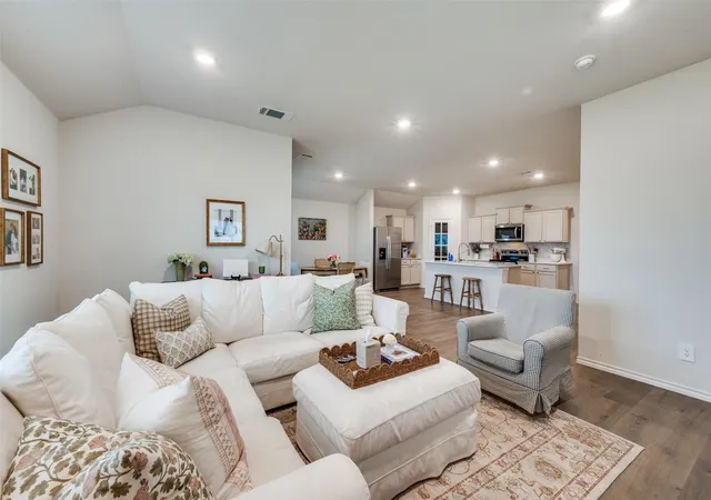 3rd image of 13057 Dawson Dr, Providence Village, TX 76227 | MLS# 21252580