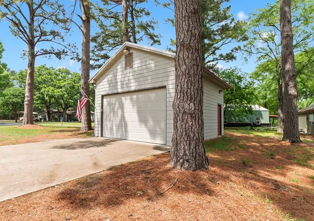 Photo 3 of Single family home for sale at 13663 Park Harbor, Eustace, TX 75124 | MLS# 21253984 | Listing updated on 2026-09-30