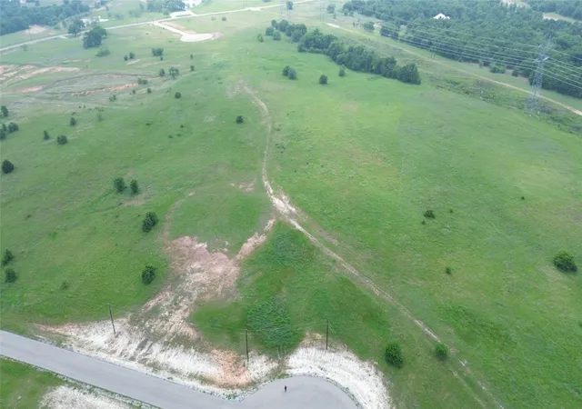 Photo 1 of Sale Pending at 515 Rolling Hills Blvd, Alvord, TX 76225 | MLS# 21255134 | Listing updated on 2026-10-05