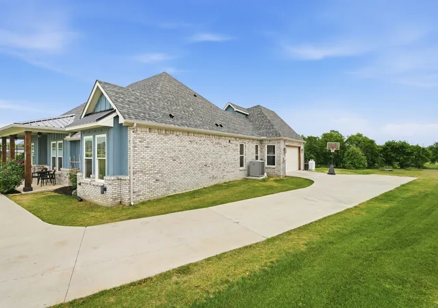 Homes for sale in Sanger, TX | 10210 Finch Rd, Sanger, TX 76266 | MLS# 21255820
