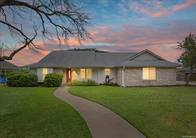 Photo 1 of Single family home for sale at 1004 Tillamook St, Hewitt, TX 76643 | MLS# 21254802 | Listing updated on 2026-08-20