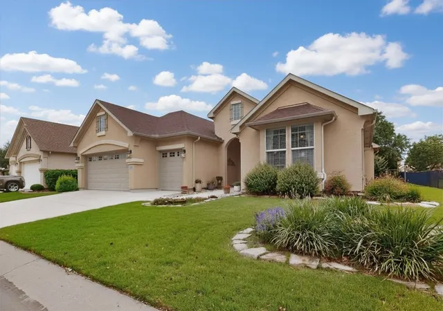 Homes for sale in Denton, TX | 12008 Claridge Ct, Denton, TX 76207 | MLS# 21255924