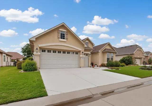 Homes for sale in Denton, TX | 12008 Claridge Ct, Denton, TX 76207 | MLS# 21255924
