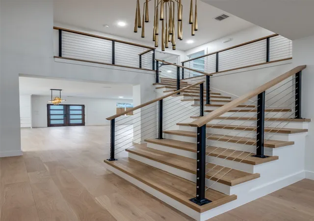 5th image of 1018 Grandview Ave, Dallas, TX 75223 | MLS# 21251059