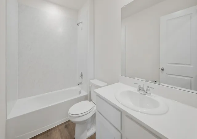 Photo 3 of Sale Pending at 3200 Charleston Dr, Ennis, TX 75119 | MLS# 21256727 | Listing updated on 2026-07-06