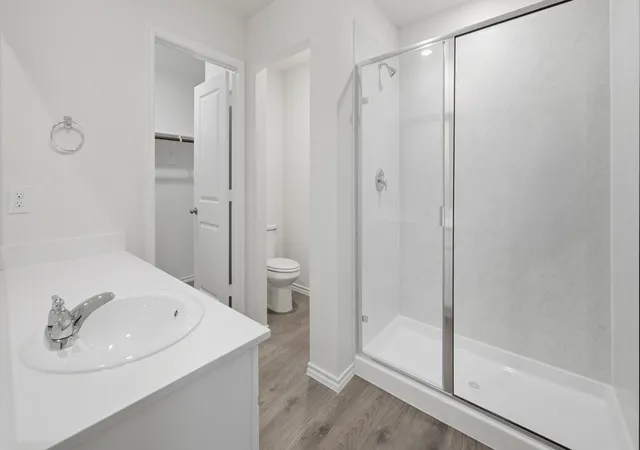 Photo 4 of Sale Pending at 3200 Charleston Dr, Ennis, TX 75119 | MLS# 21256727 | Listing updated on 2026-07-06