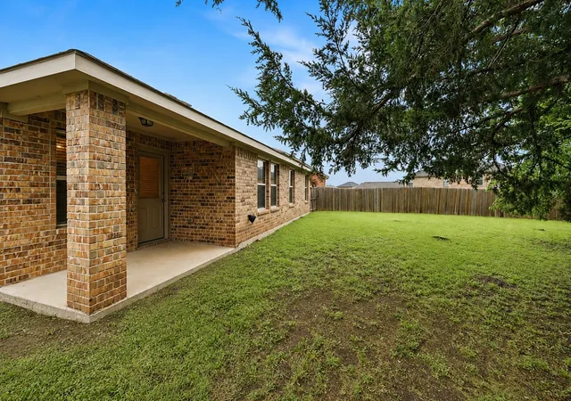 Photo 3 of Single family home for sale at 2492 Saldana Dr, Fate, TX 75189 | MLS# 21255149 | Listing updated on 2026-10-07