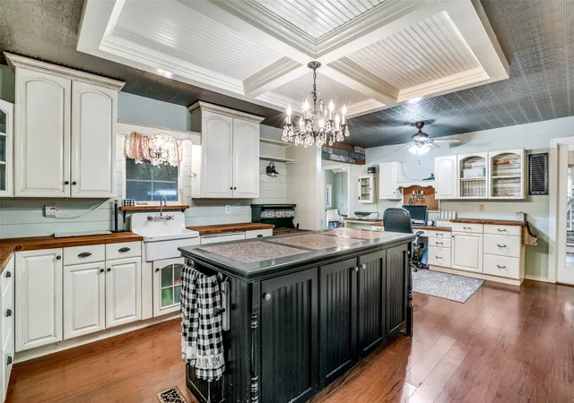 Photo 2 of Single family home for sale at 10690 County Road 2450, Terrell, TX 75160 | MLS# 21252210 | Listing updated on 2026-09-28