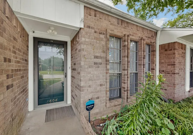Photo 32 of Single family home for sale at 1604 Meadowgate Dr, Richardson, TX 75081 | MLS# 21255713 | Listing updated on 2026-08-23