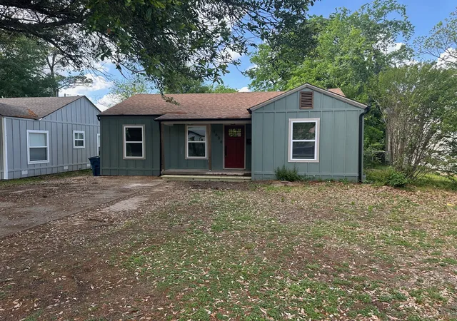 Homes for sale in Corsicana, TX | 1606 Cherry Ave, Corsicana, TX 75110 | MLS# 21256872