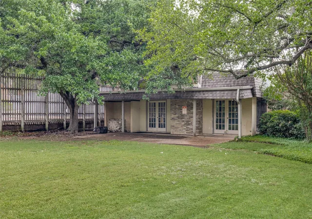 Homes for sale in Dallas, TX | 8560 Park Ln #91, Dallas, TX 75231 | MLS# 21253632