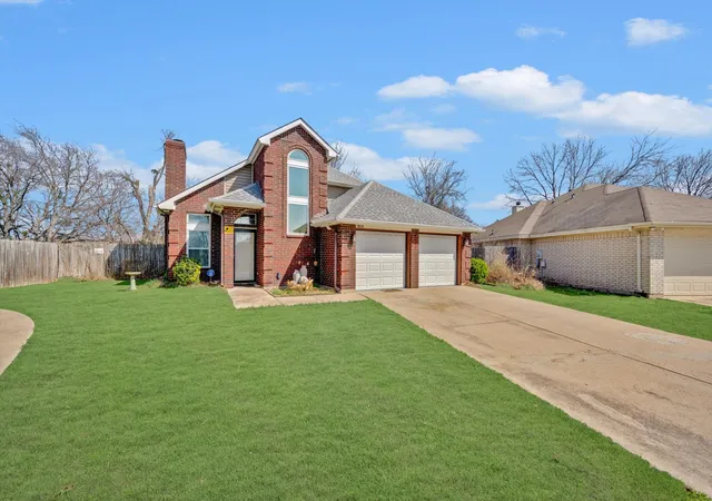 Homes for sale in Haltom City, TX | 4212 Maryanne Pl, Haltom City, TX 76137 | MLS# 21256949
