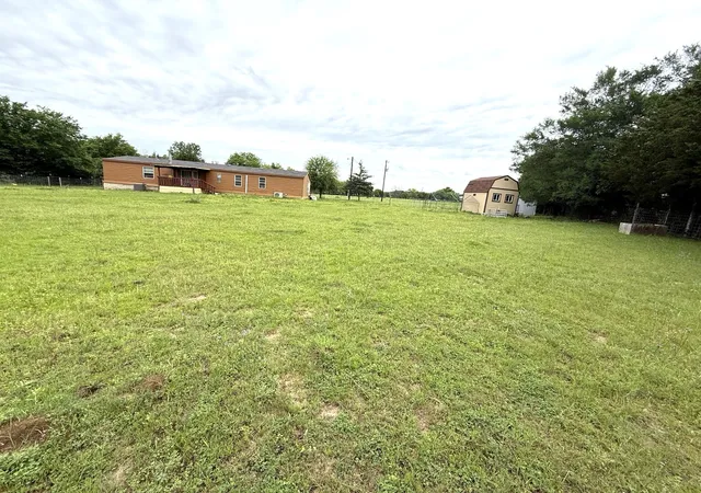 Photo 2 of Manufactured home for sale at 3351 County Road 147, Gainesville, TX 76240 | MLS# 21255676 | Listing updated on 2026-09-04
