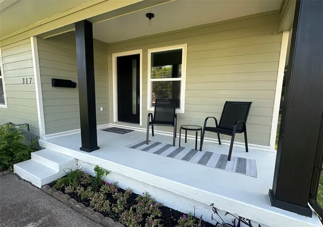 Photo 2 of Single family home for sale at 317 S Walker St, Mesquite, TX 75149 | MLS# 21250198 | Listing updated on 2026-08-22