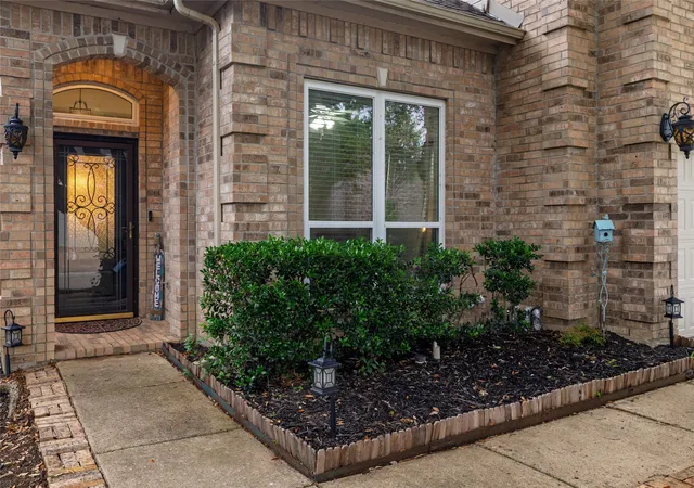 Photo 3 of Single family home for sale at 3517 Castlewood Ct, Flower Mound, TX 75022 | MLS# 21253356 | Listing updated on 2026-08-29