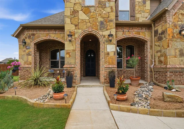 Photo 3 of Sale Pending at 207 Tamiami Trl, Haslet, TX 76052 | MLS# 21256754 | Listing updated on 2026-07-17