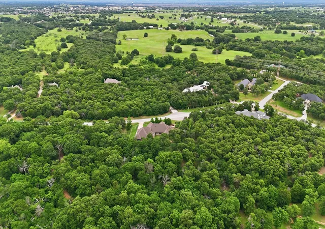 Homes for sale in Aubrey, TX | 6751 Robinson Canyon Rd, Aubrey, TX 76227 | MLS# 21252392
