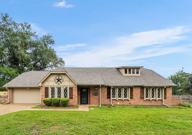 Homes for sale in Athens, TX | 1102 Mill Run Rd, Athens, TX 75751 | MLS# 21254534