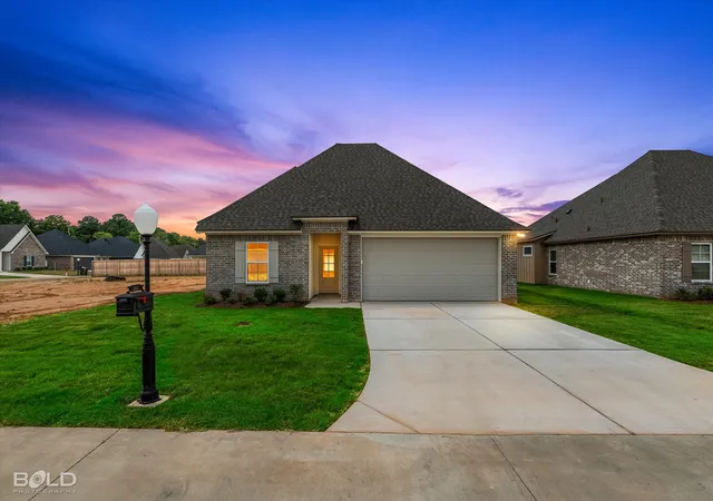 Photo 1 of Single family home for sale at 282 Mousse Ruelle, Shreveport, LA 71106 | MLS# 21256995 | Listing updated on 2026-08-15