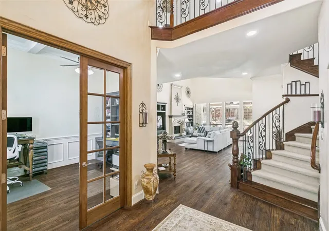 Photo 3 of Mansion for sale at 1709 Woodsboro Ct, Allen, TX 75013 | MLS# 21254542 | Listing updated on 2026-09-27