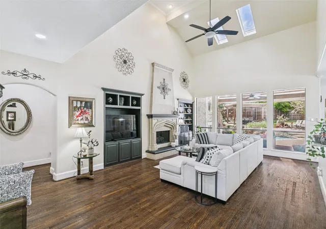 Photo 4 of Single family home for sale at 1709 Woodsboro Ct, Allen, TX 75013 | MLS# 21254542 | Listing updated on 2026-09-27