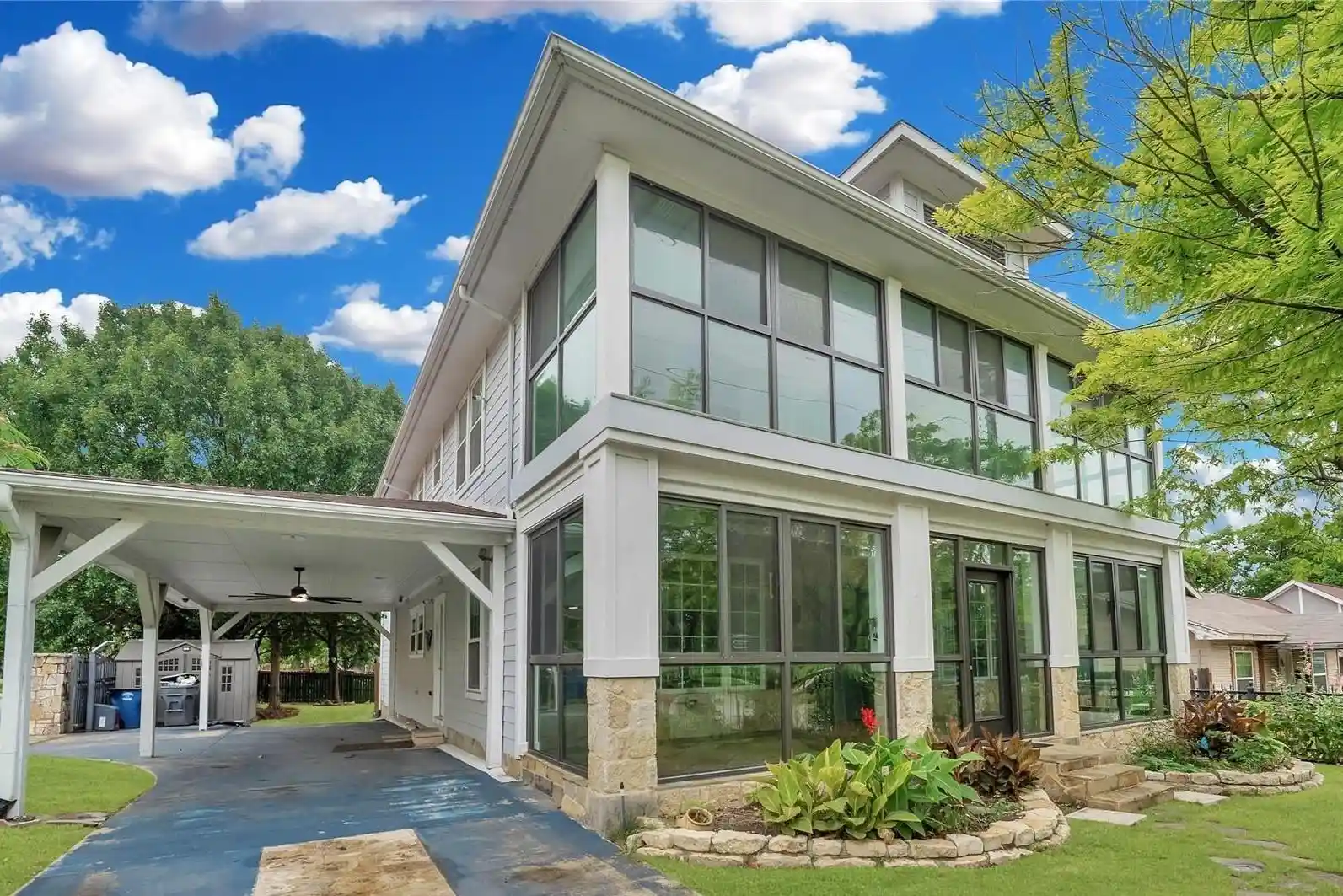 Photo 1 of Single family home for sale at 6303 E Grand Ave, Dallas, TX 75223 | MLS# 21255400 | Listing updated on 2026-10-17