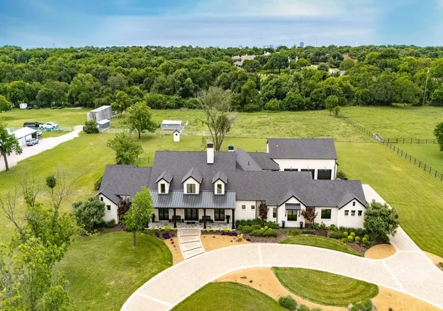 Photo 2 of Mansion for sale at 7851 Meadow Hill Dr, Frisco, TX 75033 | MLS# 21255553 | Listing updated on 2026-07-20