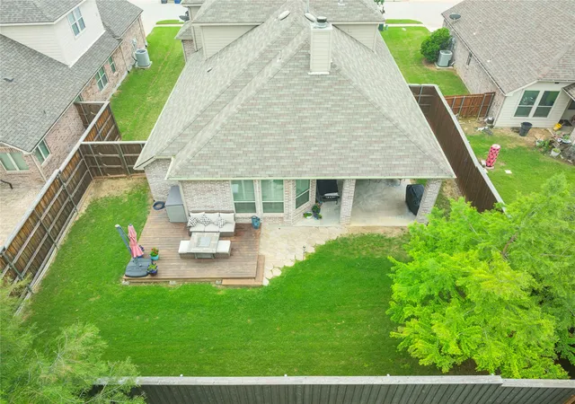 Photo 3 of Single family home for sale at 5320 Grovewood Dr, Mc Kinney, TX 75071 | MLS# 21256480 | Listing updated on 2026-10-07
