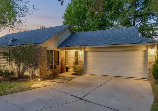 Homes for sale in Colleyville, TX | 1808 Maplewood Trl, Colleyville, TX 76034 | MLS# 21256585