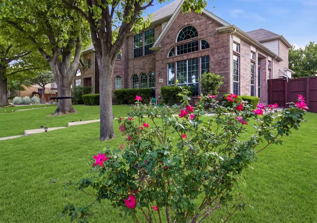 Photo 3 of Single family home for sale at 6737 Canterbury Dr, Frisco, TX 75035 | MLS# 21256210 | Listing updated on 2026-08-23