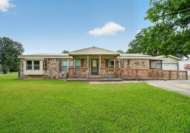 Photo 1 of Single family home for sale at 7757 Berry Rd, Burleson, TX 76028 | MLS# 21247548 | Listing updated on 2026-10-06