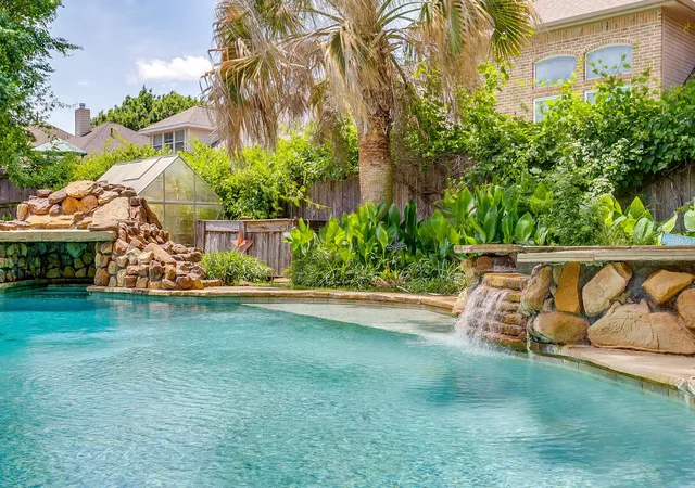 Photo 1 of Single family home for sale at 2952 Masters Ct S, Burleson, TX 76028 | MLS# 21257073 | Listing updated on 2026-08-12