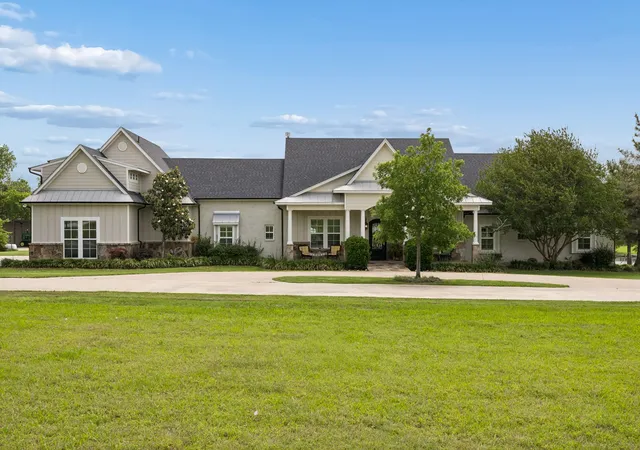 Photo 4 of Single family home for sale at 1043 Anna Cade Rd, Rockwall, TX 75087 | MLS# 21257172 | Listing updated on 2026-07-05