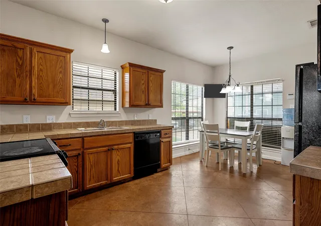 Photo 3 of Single family home for sale at 112 Garden Dr, Waco, TX 76706 | MLS# 21256822 | Listing updated on 2026-10-04