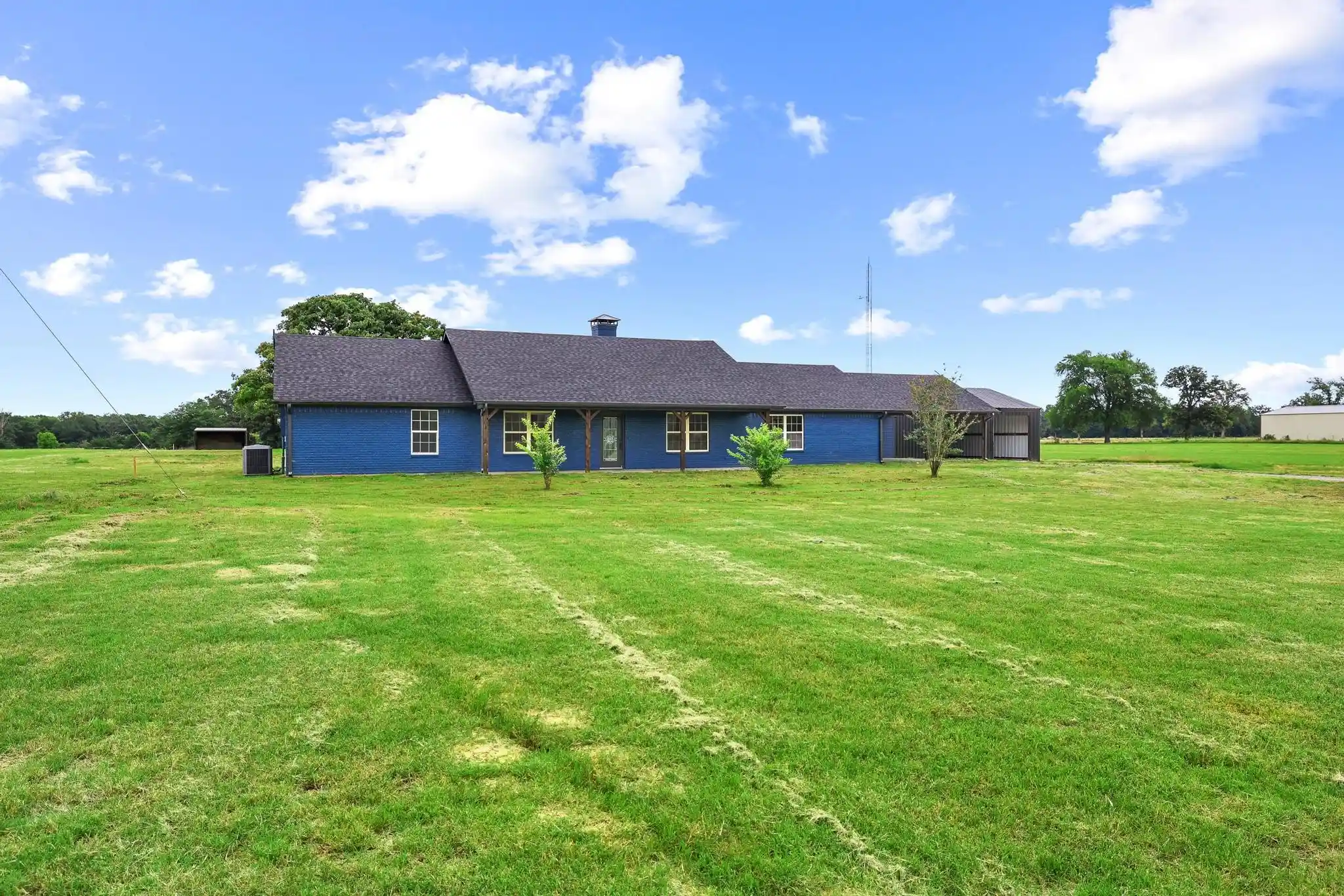 Photo 1 of Single family home for sale at 1250 County Road 2280, Telephone, TX 75488 | MLS# 21257127 | Listing updated on 2026-10-08