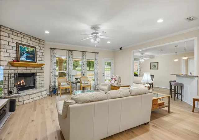 Photo 3 of Single family home for sale at 2102 Wood Duck Ln, Granbury, TX 76049 | MLS# 21254505 | Listing updated on 2026-08-23
