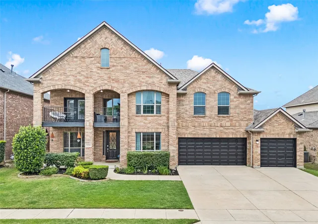 Photo 3 of Single family home for sale at 10249 Crowne Pointe Ln, Fort Worth, TX 76244 | MLS# 21257258 | Listing updated on 2026-07-23