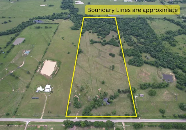 Photo 1 of Land for sale at 829 Farm Road 71 W, Sulphur Springs, TX 75482 | MLS# 21257395 | Listing updated on 2026-07-23