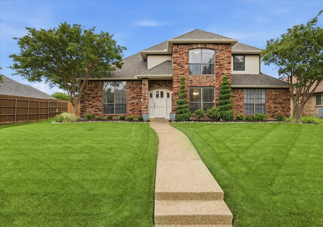 Homes for sale in Plano, TX | 3424 Steven Dr, Plano, TX 75023 | MLS# 21251884