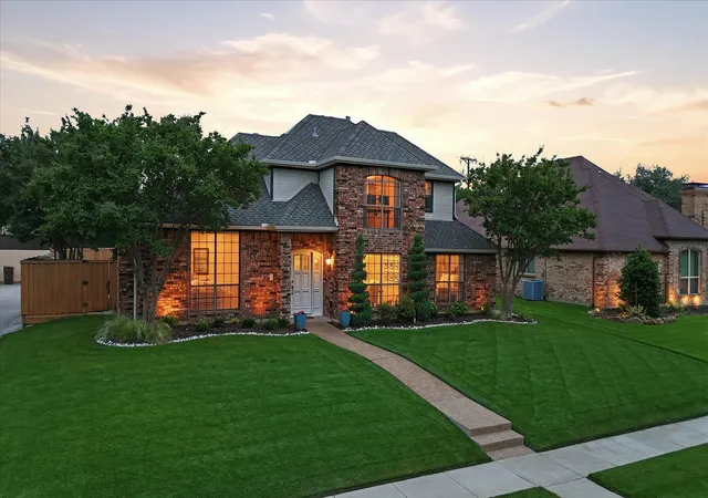 Homes for sale in Plano, TX | 3424 Steven Dr, Plano, TX 75023 | MLS# 21251884