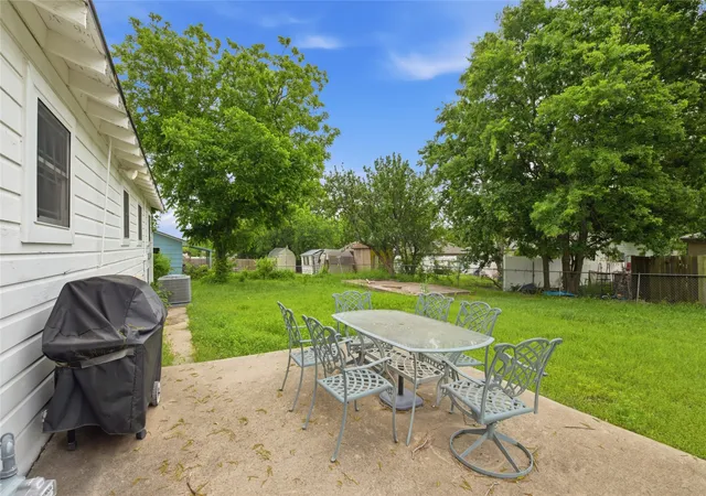 Homes for sale in Van Alstyne, TX | 723 Clements Ave, Van Alstyne, TX 75495 | MLS# 21256404
