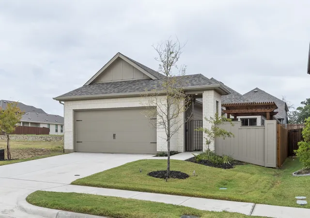 Photo 1 of Single family home for sale at 1728 Meadow Crest Dr, Aubrey, TX 76227 | MLS# 21257544 | Listing updated on 2026-08-31