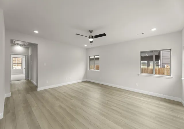 Photo 3 of Single family home for sale at 1728 Meadow Crest Dr, Aubrey, TX 76227 | MLS# 21257544 | Listing updated on 2026-08-31